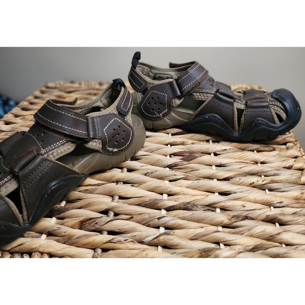 Crocs 204562 Mens M9 Brown Leather Fisherman Sandals Closed Toe Outdoor - Picture 6 of 9